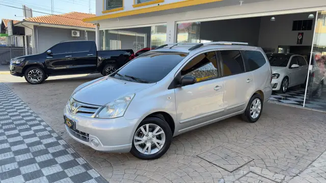 Carro Nissan Grand Livina 2013 S 1.8 16V (flex)