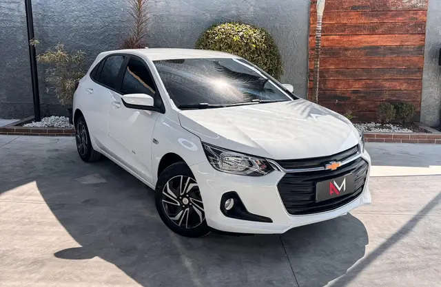 Carro Chevrolet Onix 2025 LT 1.0 Turbo