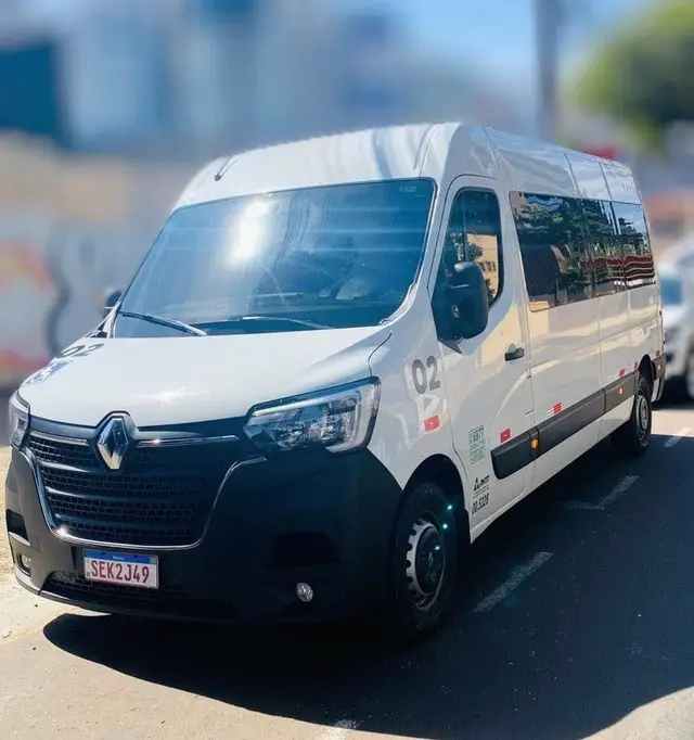Carro Renault Master 2023 Minibus Executive L3H2