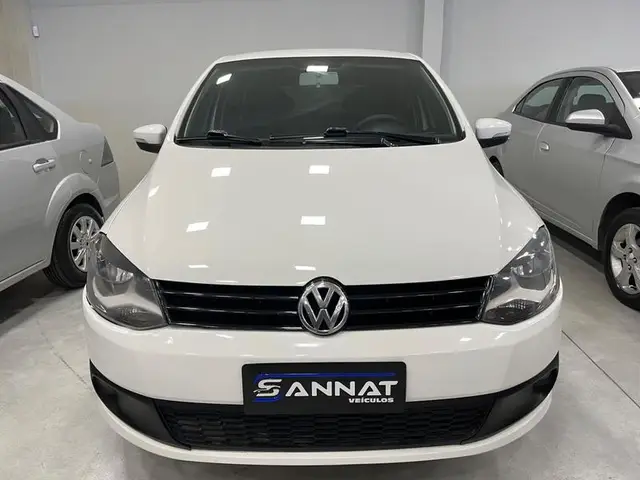 Carro Volkswagen Fox 2013 1.0 TEC (Flex) 2p
