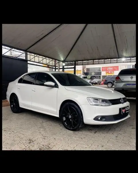 Carro Volkswagen Jetta 2012 2.0 Comfortline (Flex)