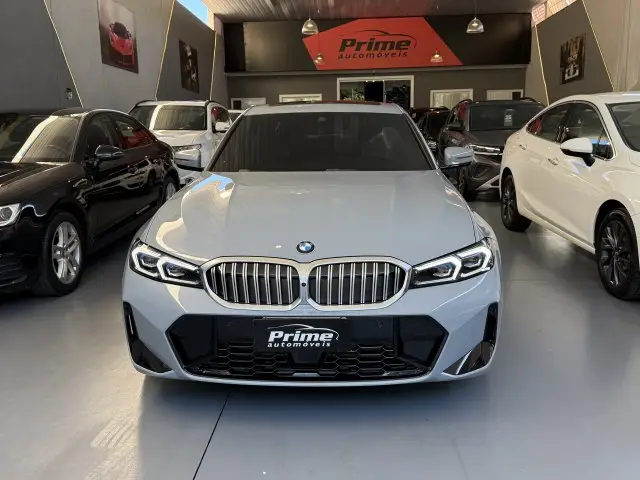 Carro BMW 320i 2025 M Sport 2.0 Turbo (Aut.)
