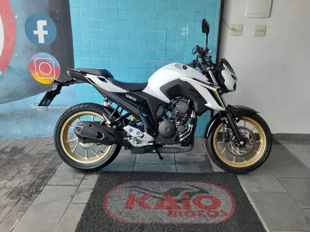 Moto Yamaha Fazer FZ25 2025 Connected