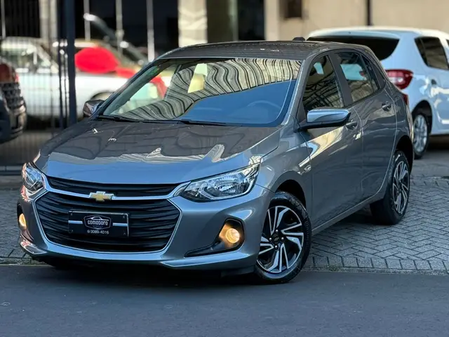 Carro Chevrolet Onix Plus 2025 LT 1.0