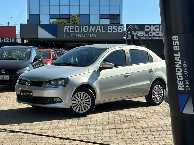 Carro Volkswagen Voyage 2014 1.6 VHT (Flex)