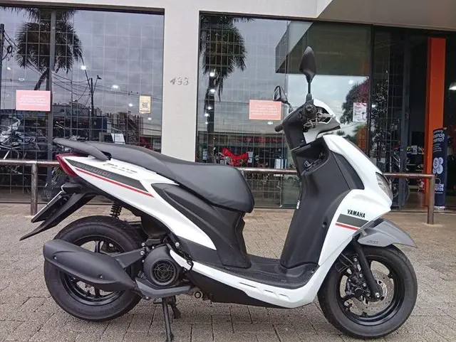 Moto Yamaha Fluo 2024 ABS