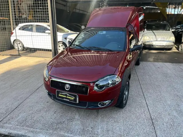 Carro Fiat Strada 2011 Trekking 1.4 (Flex)
