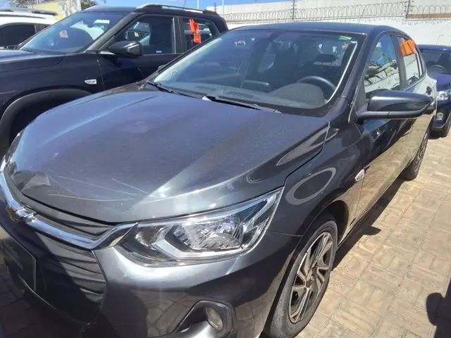 Carro Chevrolet Onix Plus 2024 LT 1.0