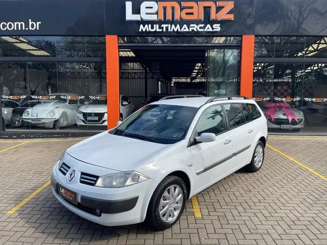 Carro Renault Megane Grand Tour 2013 Mégane Grand Tour Dynamique 1.6 16V (flex)