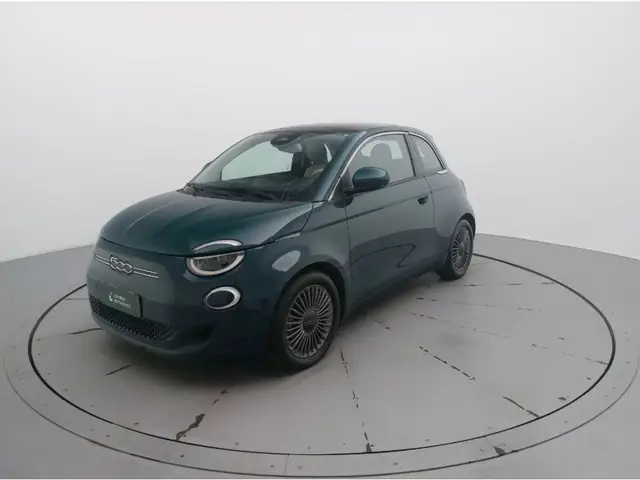 Carro Fiat 500e 2022 Icon elétrico (Aut)