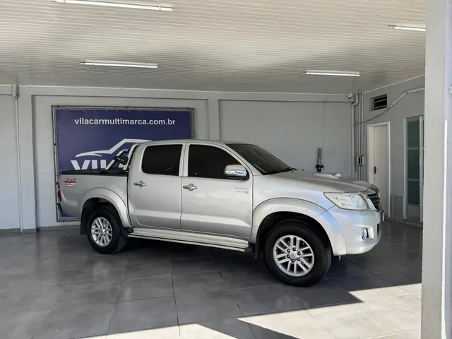 Carro Toyota Hilux Cabine Dupla 2013 Hilux 3.0 TDI 4x4 CD SRV (Aut)