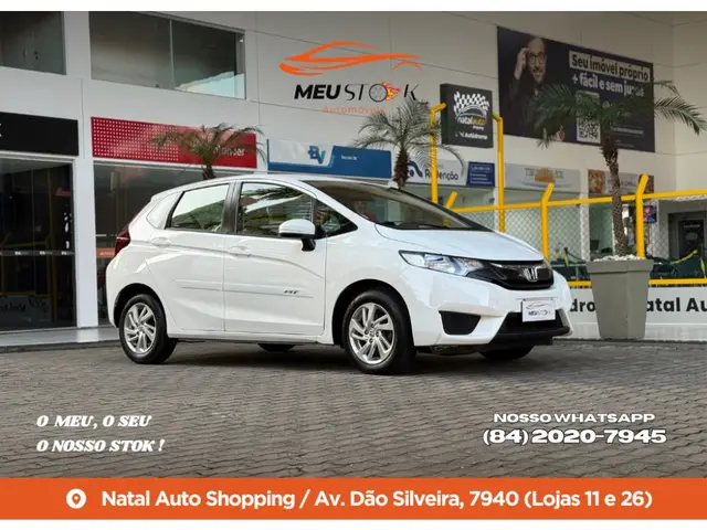 Carro Honda Fit 2015 1.5 16v LX CVT (Flex)