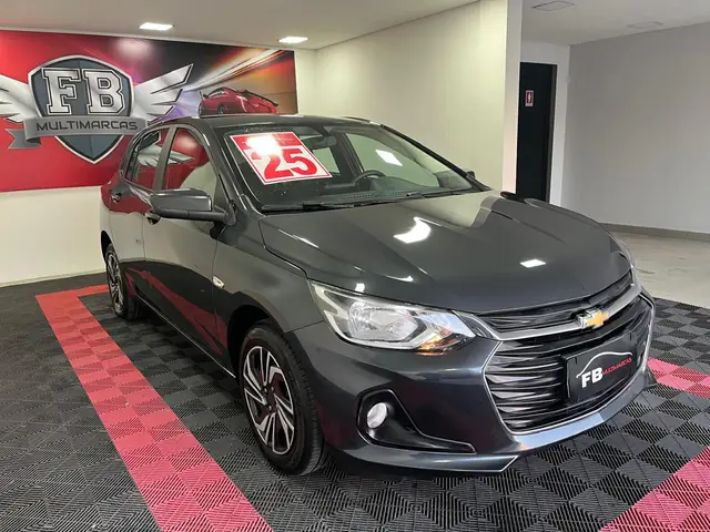 Carro Chevrolet Onix 2025 LT 1.0