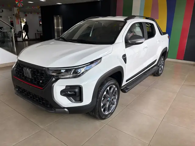 Carro Fiat Strada 2026 Ultra CD 1.0