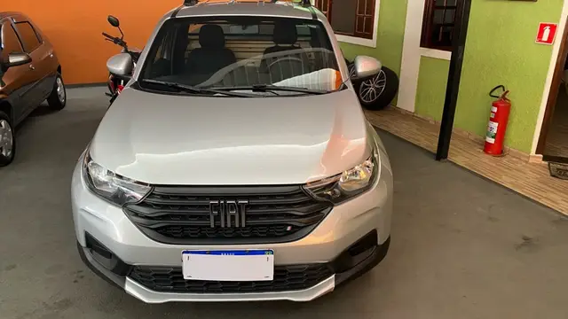 Carro Fiat Strada 2021 Endurance 1.4 CS (Flex)