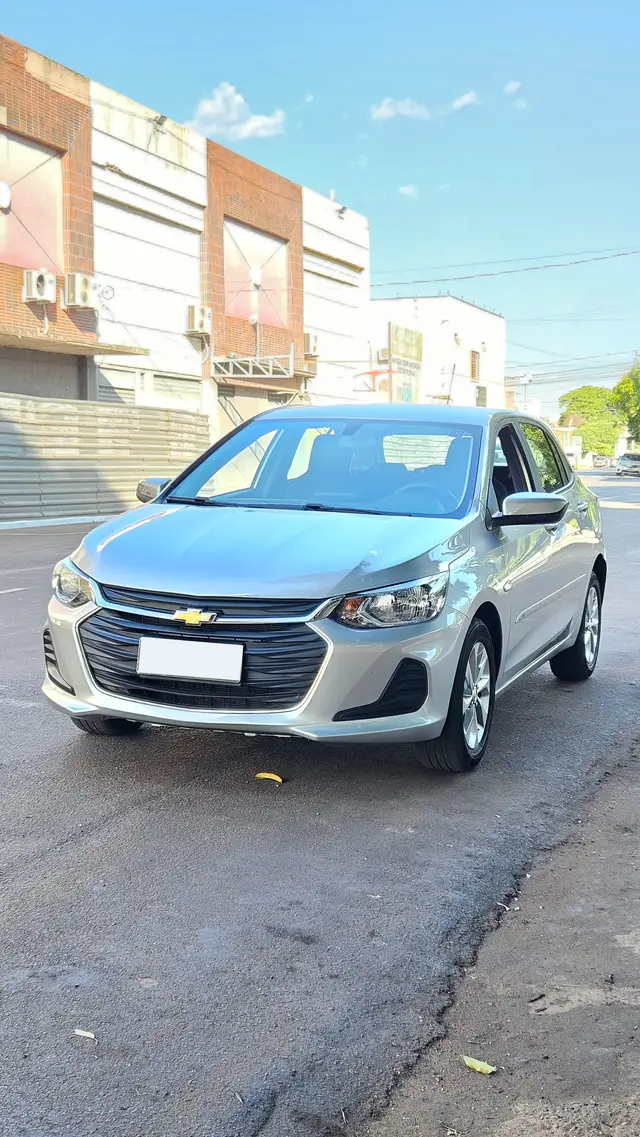 Carro Chevrolet Onix 2023 LT 1.0