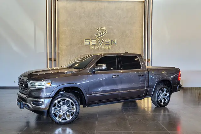 Carro RAM 1500 2023 Limited 5.7
