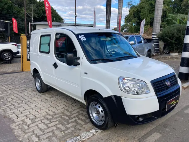 Carro Fiat Doblò Cargo 2016 1.8 E.torQ (Flex)