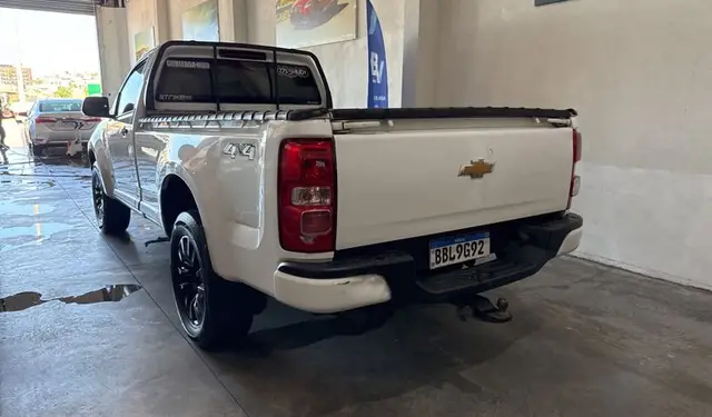 Carro Chevrolet S10 Cabine Simples 2018 S10 2.8 CTDi Cabine Simples LS 4WD