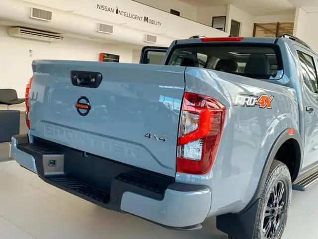 Carro Nissan Frontier 2023 2.3 TD CD PRO-4X 4x4