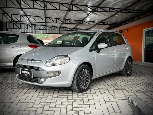 Carro Fiat Punto 2013 Essence 1.6 16V Dualogic (Flex)