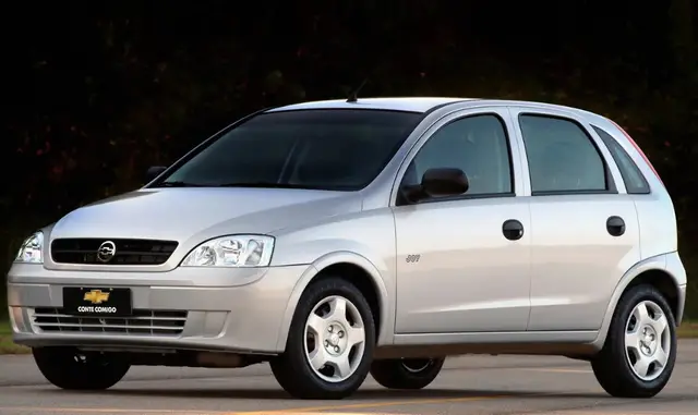Carro Chevrolet Corsa Hatch 2005 Maxx 1.0
