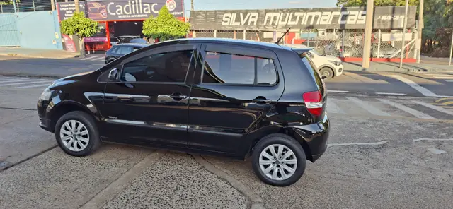Carro Volkswagen Fox 2009 1.0 8V (Flex) 4p