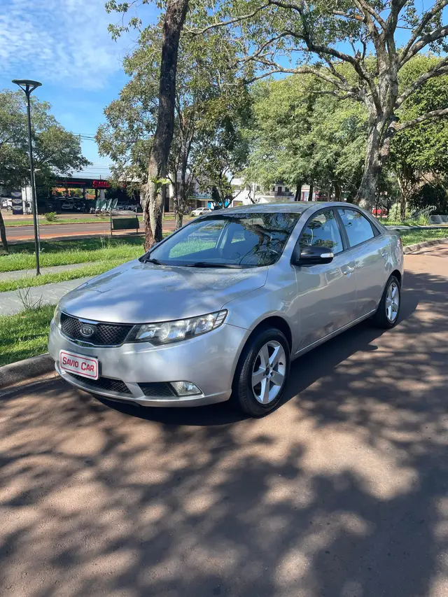 Carro Kia Cerato 2011 1.6 16V