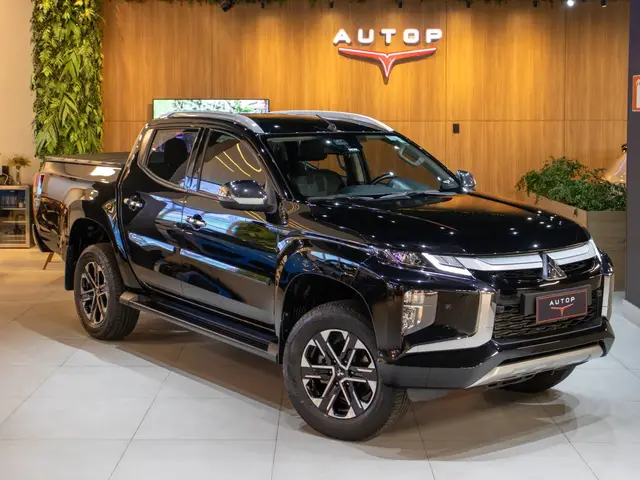 Carro Mitsubishi L200 Triton Sport 2023 HPE-S 2.4