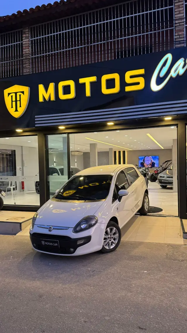 Carro Fiat Punto 2016 Attractive 1.4 (Flex)