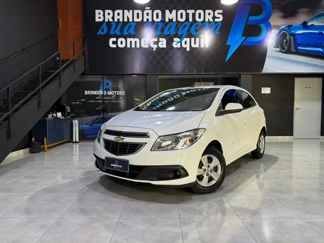 Carro Chevrolet Onix 2014 1.0 LT SPE/4