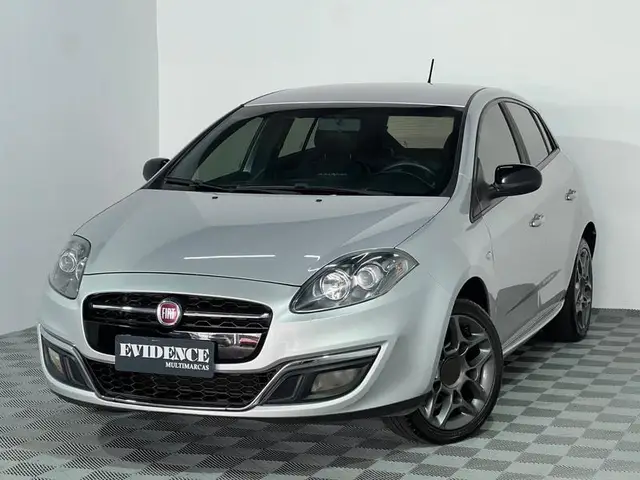 Carro Fiat Bravo 2016 BlackMotion 1.8 Dualogic Flex 5p