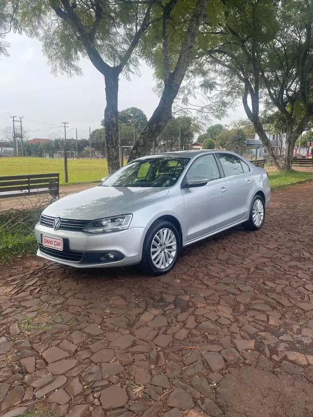 Carro Volkswagen Jetta 2012 2.0 Comfortline Tiptronic (Flex)