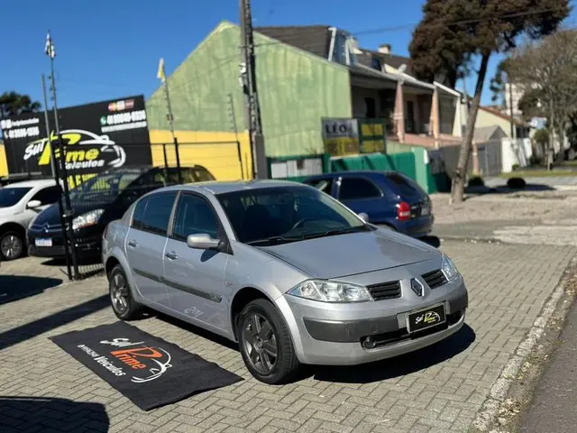 Carro Renault Megane Sedan 2008 Mégane Sedan Dynamique 1.6 16V (flex)
