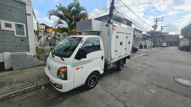 Caminhão Hyundai HR 2014 2.5 TCI HD Longo com Caçamba
