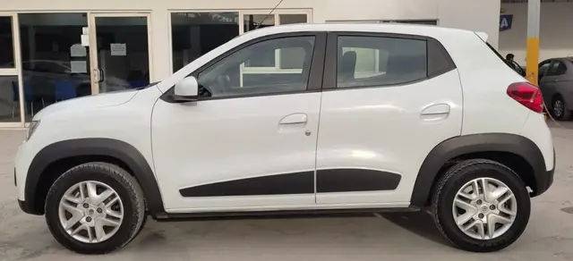 Carro Renault Kwid 2023 Intense 1.0 12v SCe (Flex)