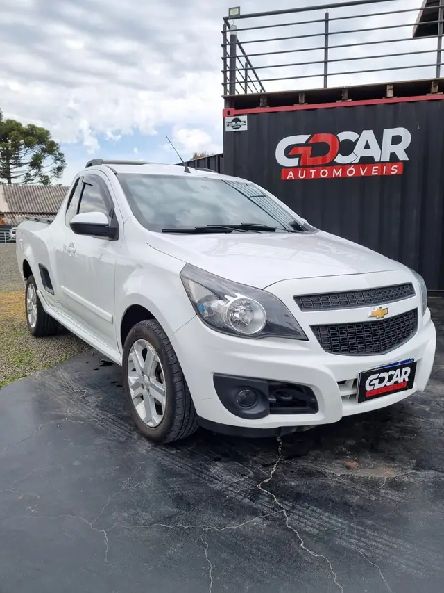 Carro Chevrolet Montana 2013 Sport 1.4 (Flex)