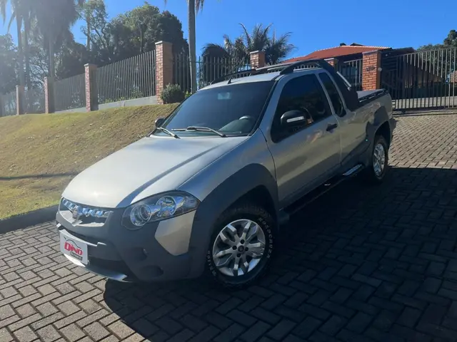 Carro Fiat Strada 2013 Adventure 1.8 16V (Flex) (Cabine Estendida)