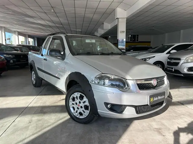 Carro Fiat Strada 2013 Trekking 1.6 16V (Flex) (Cabine Estendida)