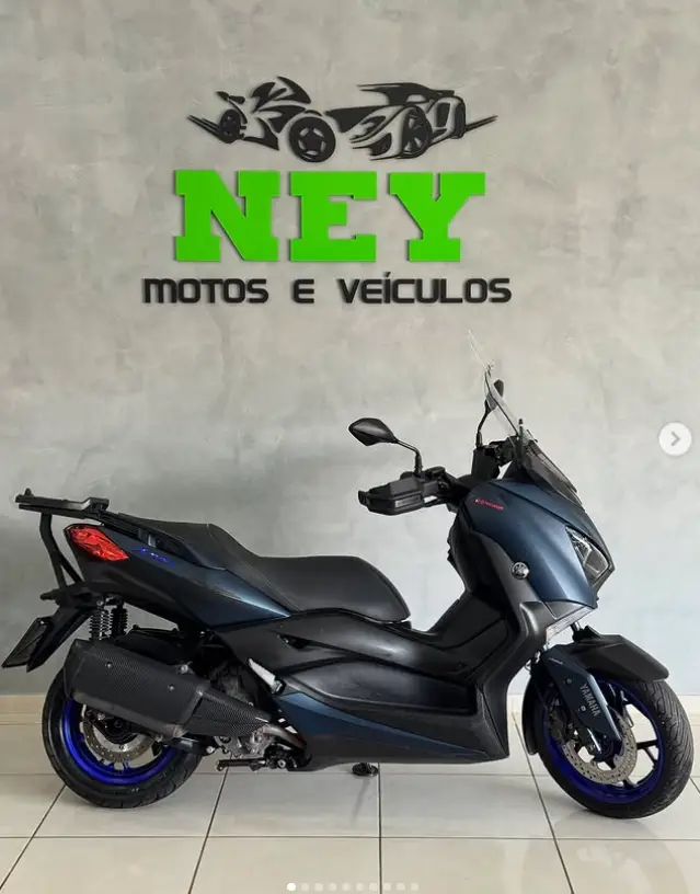 Moto Yamaha XMax 2022 250 (ABS)