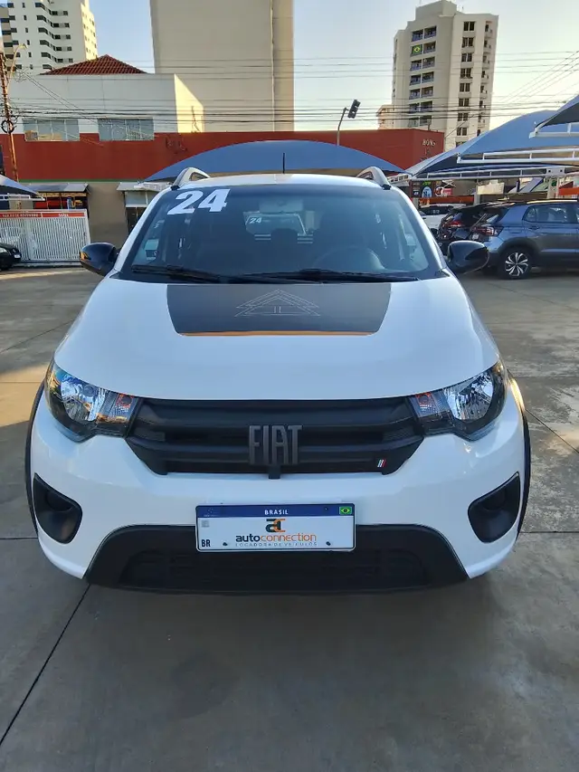Carro Fiat Mobi 2024 Trekking 1.0