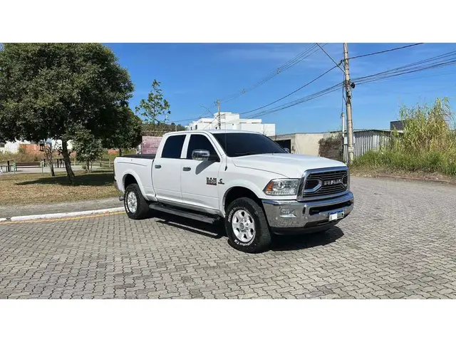 Carro RAM 2500 2016 Ram 2500 CD 6.7 4X4 Laramie