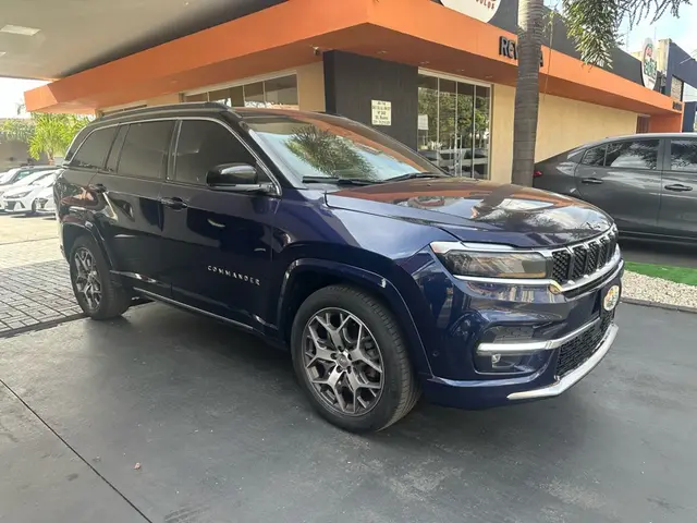 Carro Jeep Commander 2023 Overland 1.3 T270