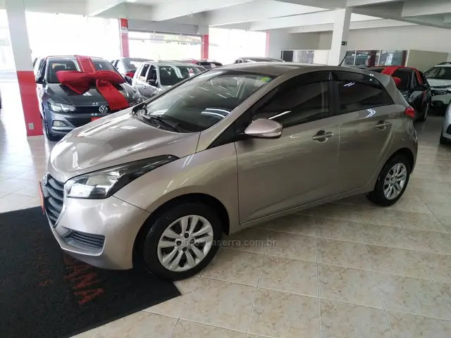 Carro Hyundai HB20 2017 1.6 Comfort Plus (Flex)