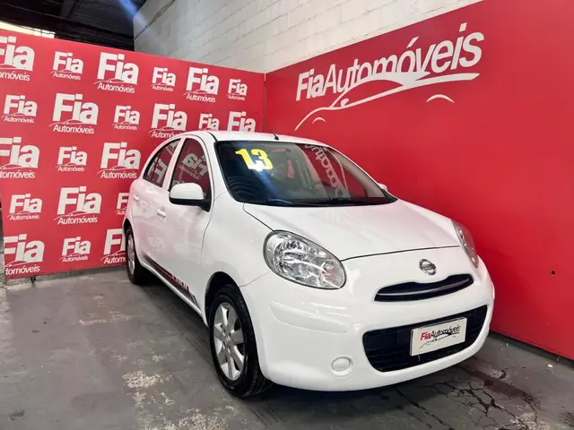 Carro Nissan March 2013 1.6 16V S (Flex)