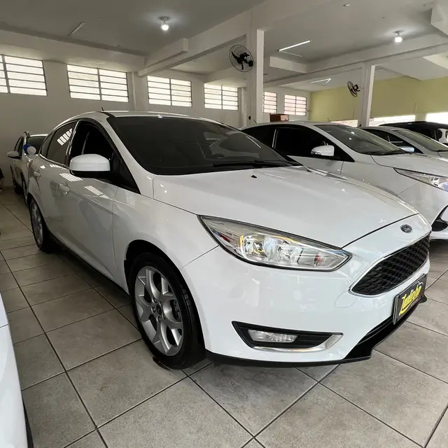 Carro Ford Focus Hatch 2018 SE 1.6 16V TiVCT