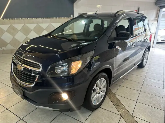 Carro Chevrolet Spin 2017 Activ 1.8 (Flex) (Aut)
