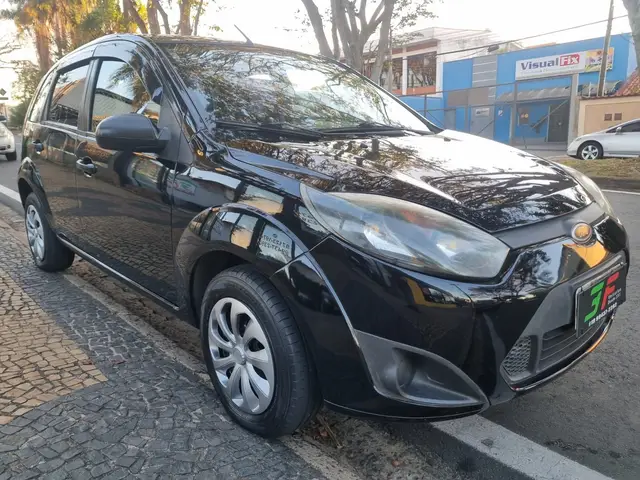 Carro Ford Fiesta Hatch 2011 1.0 (Flex)