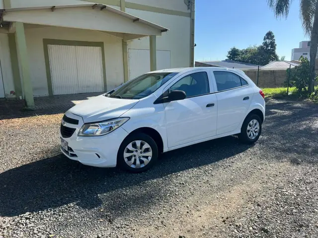 Carro Chevrolet Onix 2016 1.0 LS SPE/4