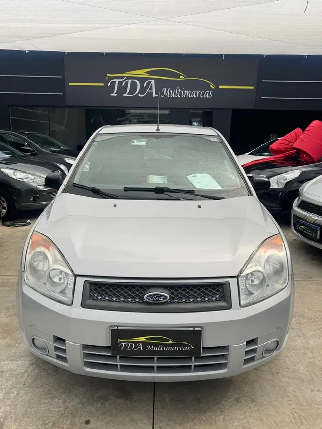 Carro Ford Fiesta Hatch 2010 1.0 (Flex)